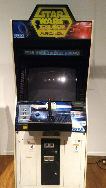 Star Wars Trilogy Arcade sin funcionar en febrero de 2022